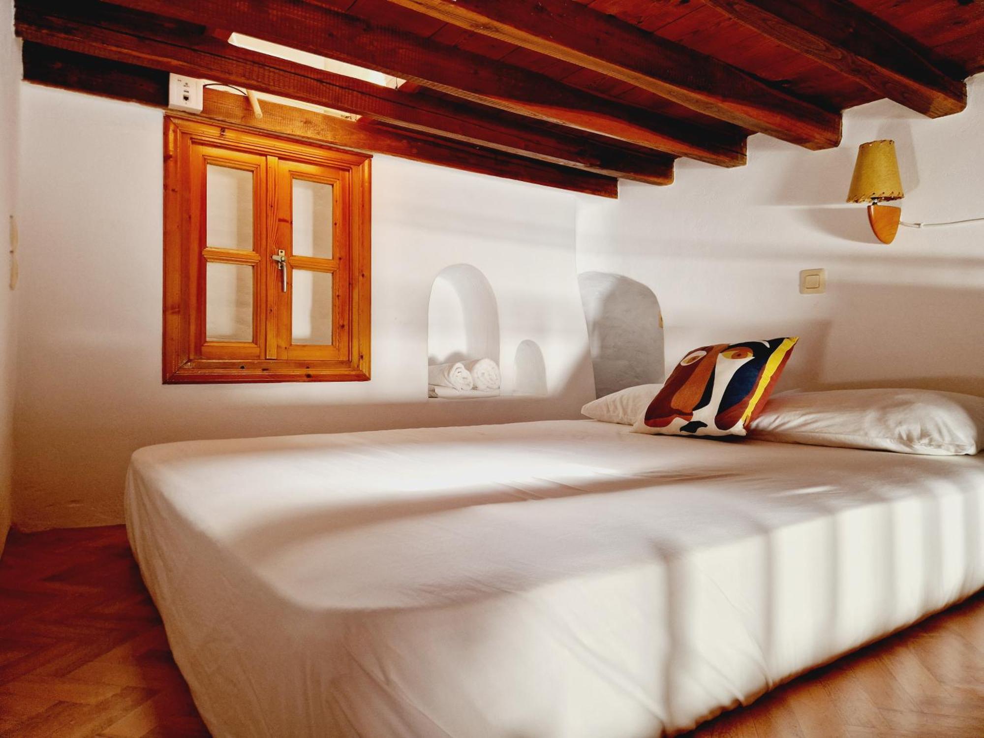 Bright & Relaxing Loft With Attic Room In The Heart Of Mykonos City Mykonos Town Pokój zdjęcie